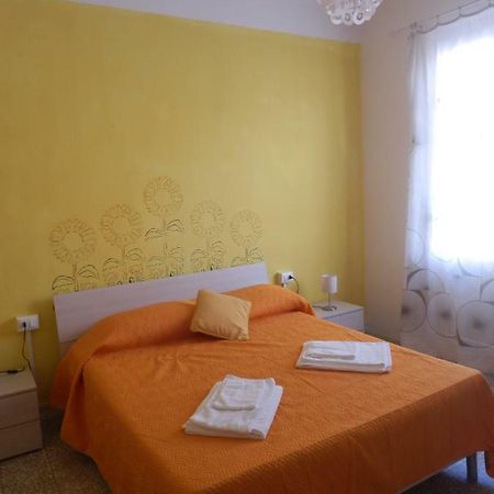 Appartamento Tata Geli La Spezia Exterior foto